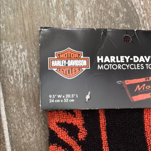 Harley-Davidson Vibrant Black and Orange Towel - Picture 3 of 5